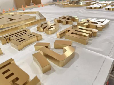 荆州拉丝不锈钢字的特点。